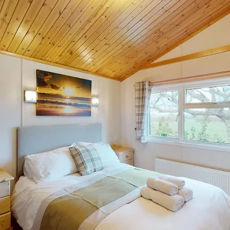 Barker Stakes Farm Lodge