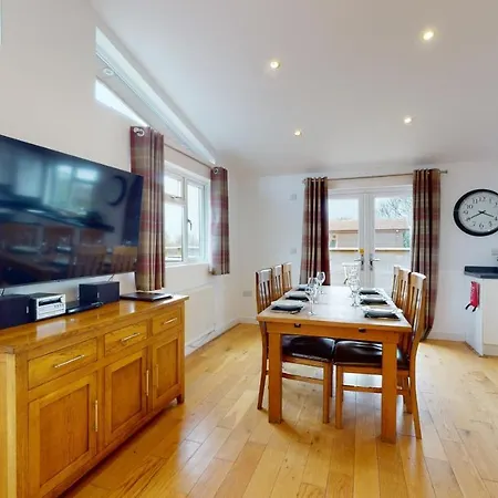 Barker Stakes Farm Lodge Pickering