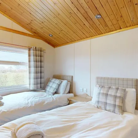 Barker Stakes Farm Lodge