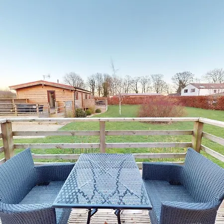 Barker Stakes Farm Lodge