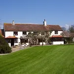 Hytte Barker Stakes Farm