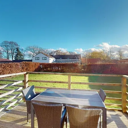 Barker Stakes Farm Lodge