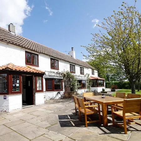 Barker Stakes Farm Pickering