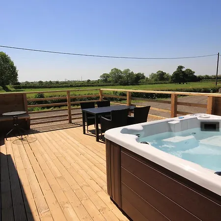 Barker Stakes Farm Lodge